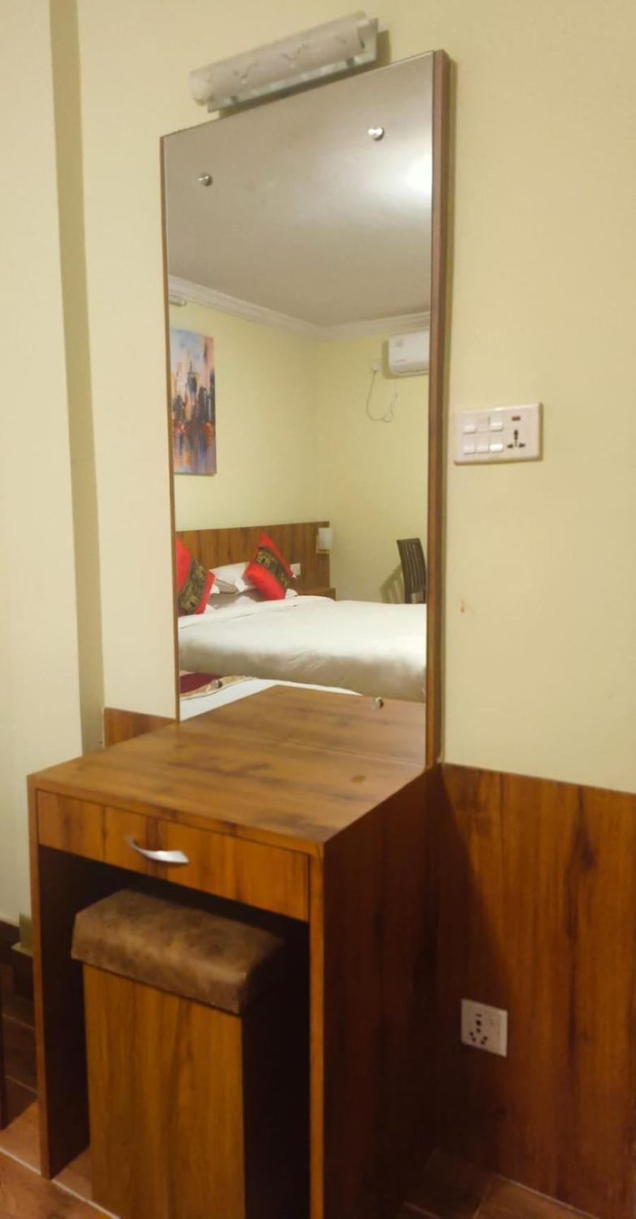 Chef House Resort Katmandu Dış mekan fotoğraf