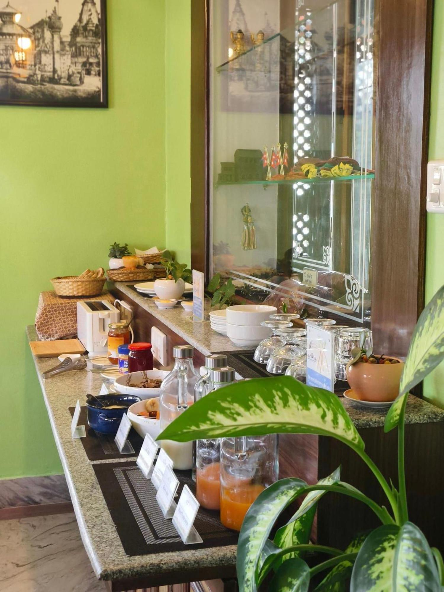 Chef House Resort Katmandu Dış mekan fotoğraf