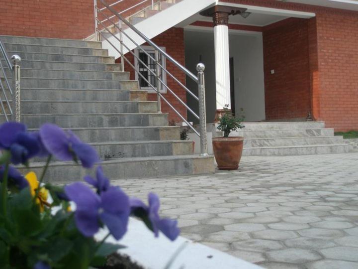 Chef House Resort Katmandu Dış mekan fotoğraf